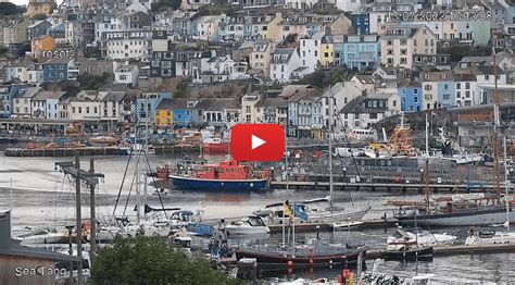 Brixham Harbour Live Streaming Webcam